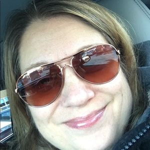 Meet your Posher, Peggy